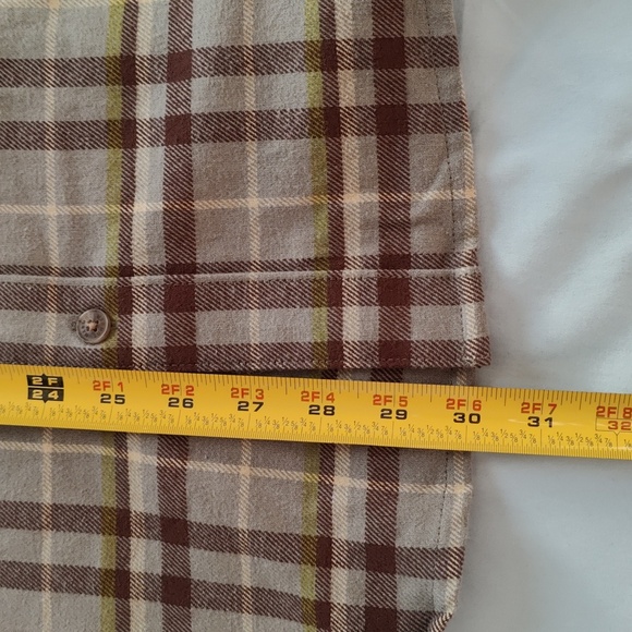 202. Marmot Doran Midweight Flannel Shirt | Color: Vetiver - Picture 6 of 9